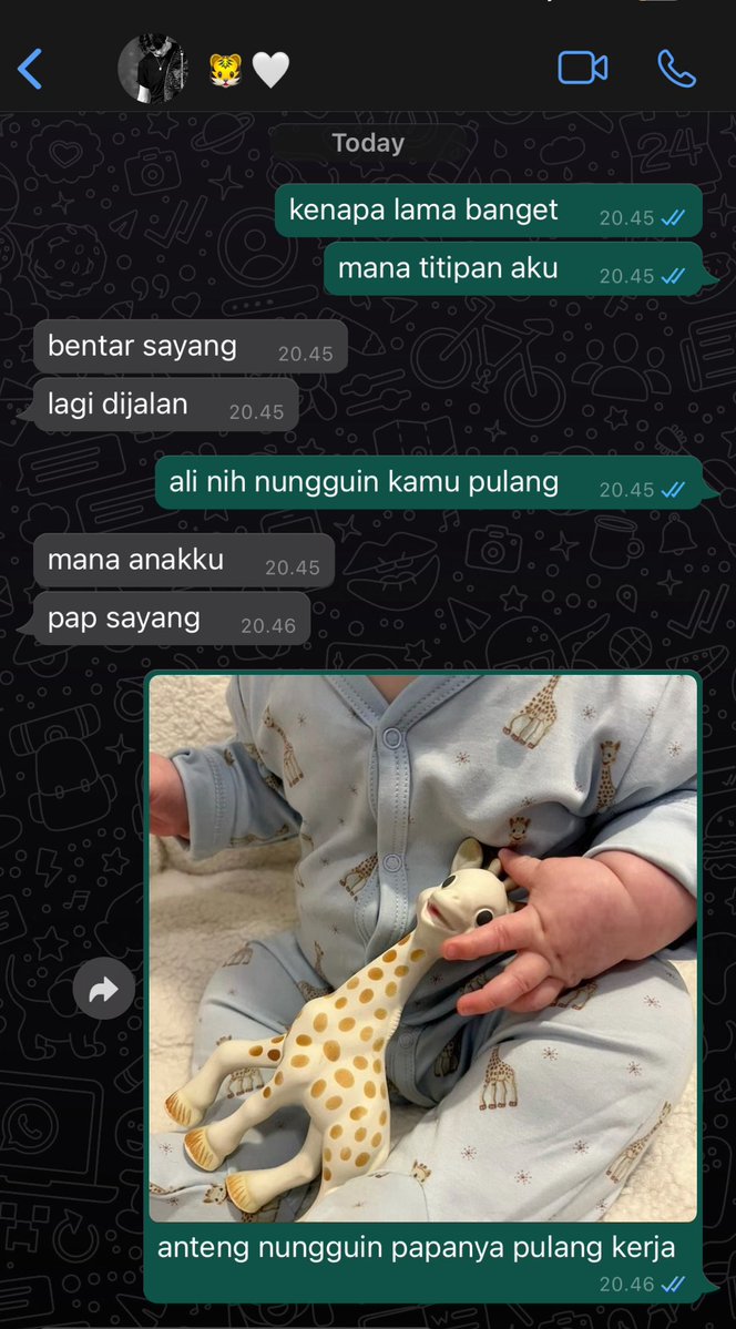 viorious's tweet photo. kuat kuat aja deh mad https://t.co/NpQF5MdGy0