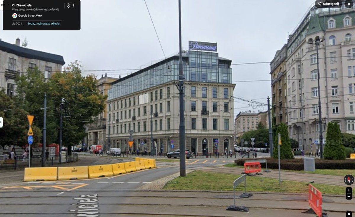 figiinfo's tweet photo. @brzydkoPL Warszawa pl. Zbawiciela. Za takie kwiatki powinny być kary cielesne. https://t.co/Tv7GJRxDVb