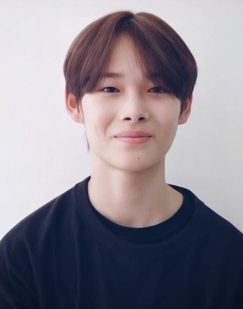_gi1ro's tweet photo. #닠선

섡우혀엉.. 제가 형 좋아해요
저랑 사귈래요?

                    미안 넌 나한테 그냥 중학생이야  
                     더 크고 와 그때 받아줄게 https://t.co/qLeay0NDRk