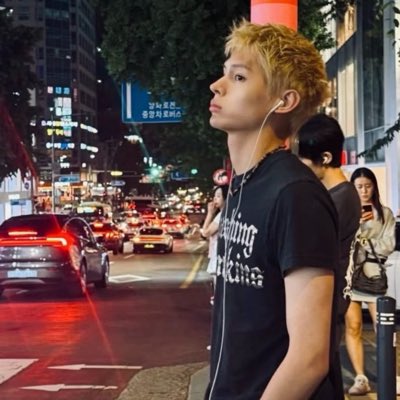 heivernie's tweet photo. hello ! good evening 🤎

looking for #coermoots #kpopstan #stanmoots
she/her 08 liner ~

asan mga pinoy d2? ☺️ https://t.co/6QZZTVRPSi
