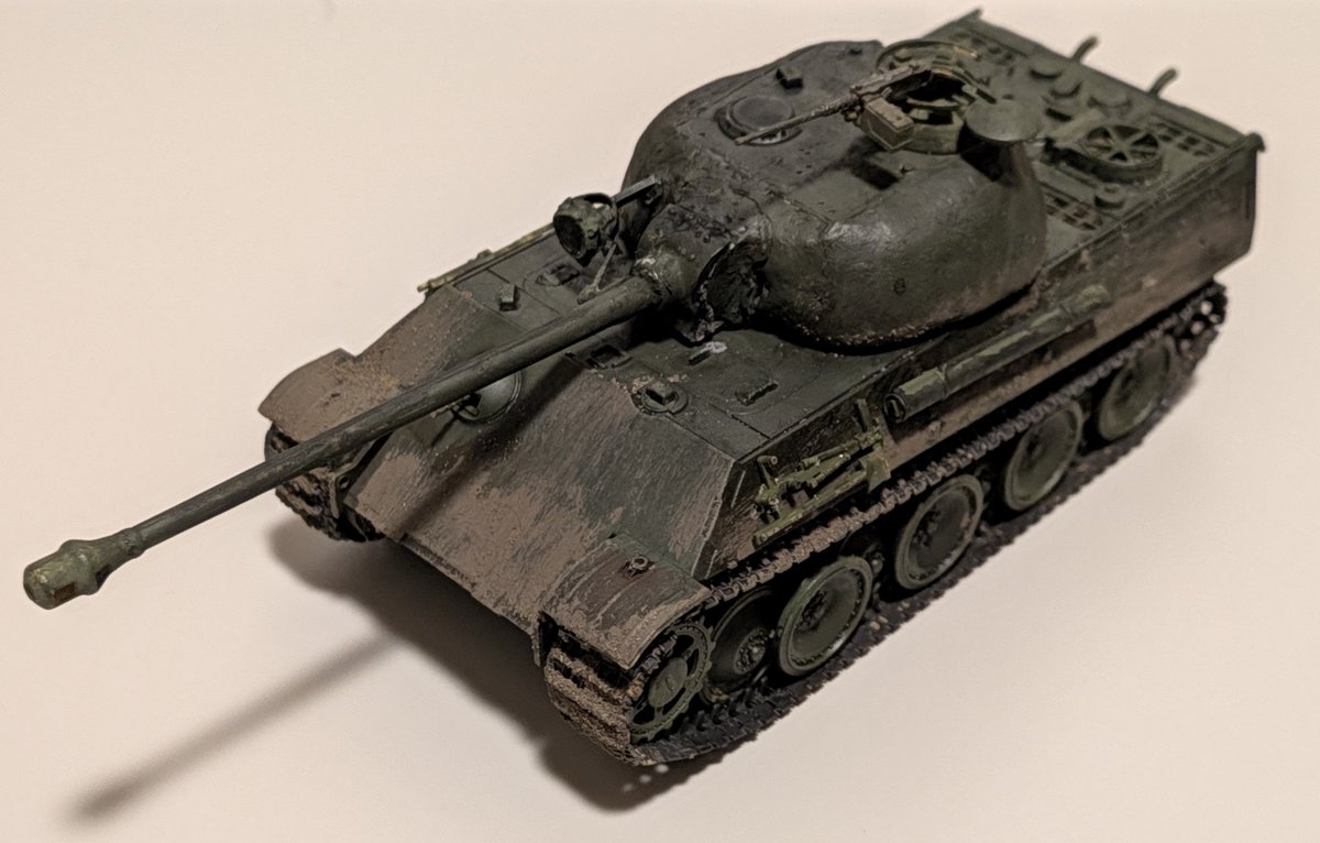 SKURA__moti's tweet photo. ユーゴスラビア社会主義連邦共和国戦車
M-65
完成！
ユーゴスラビアにあったパンター車体を使った戦車。砲塔は新造されている。
M-67より生産数は少ないが、その居住性から用兵側からの評価は良かった。
M-67と共にハンガリーとの戦争に駆り出されている。 https://t.co/bKElWULPho