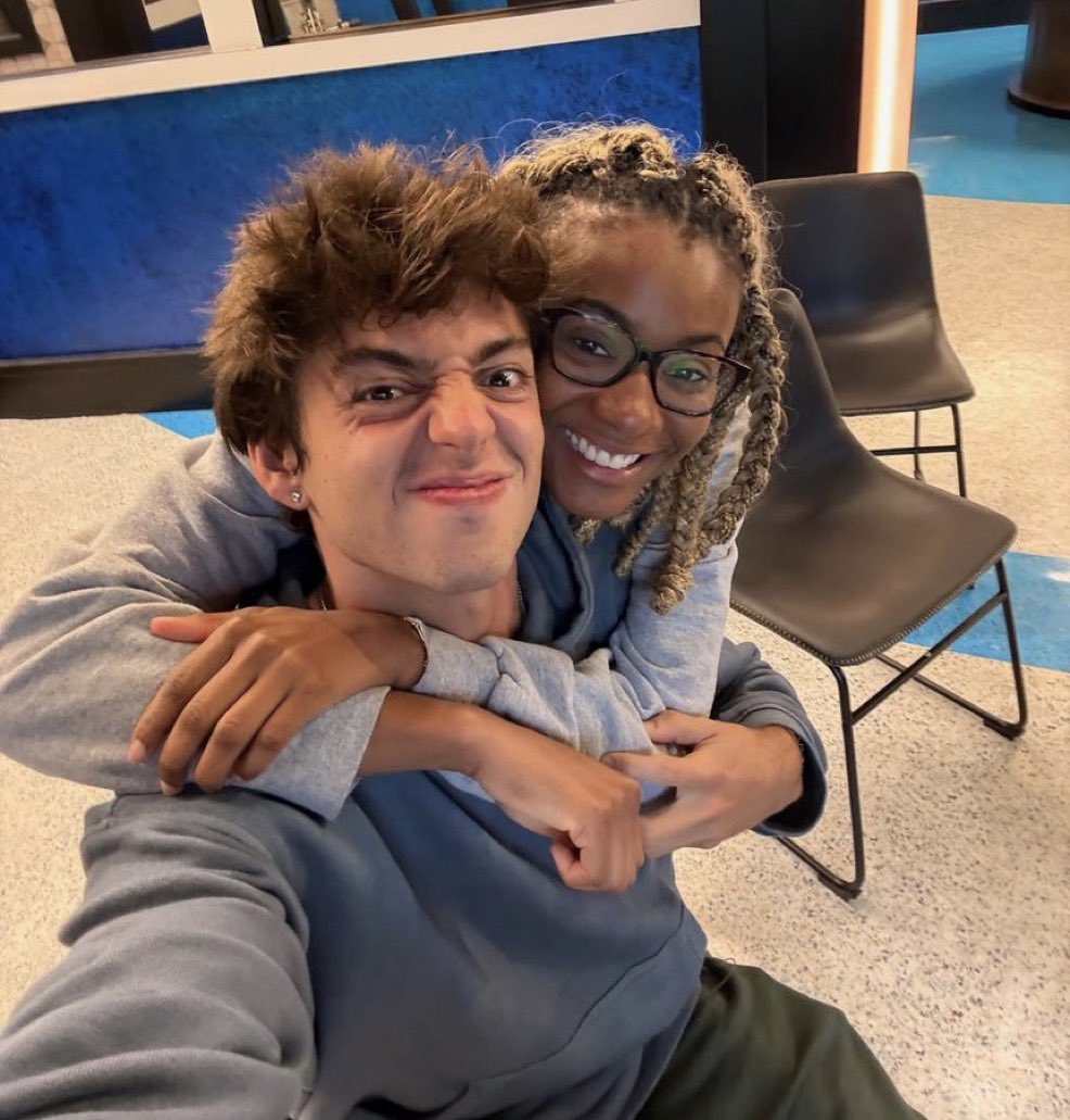 kelechi_xo's tweet photo. the way they’re actually going to be the final 2 of this season 
#bb28 https://t.co/3Zu3BD1wtq