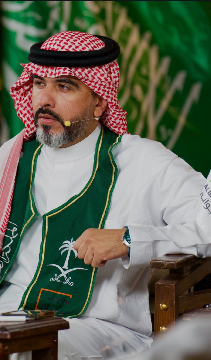 ThaniAldahmshy's tweet photo. هذا الوطن من يشبهه بين الأوطان..
سؤال..وأعرف قبل أقوله جوابه..

لو نعبر العالم ولو نرجع أزمان..
والله ما نلقى لـ جوده مشابه..!!

من صملة معزي إلى وقت سلمان..
للمجـد والعلـيا .. خـذتنا ركــابه.. https://t.co/XQwzxU8GhY
