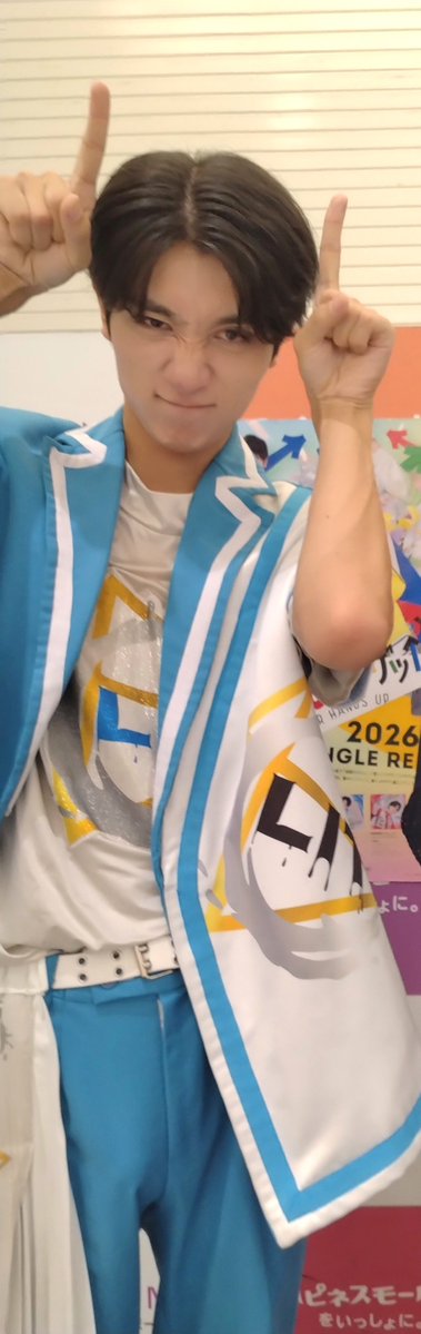 furofuki_2's tweet photo. 9/25　イオン熱田

誕生日に会えてお昼から祝ってもらえて、そしてまさかのガラポン赤も出せて夢かな？と思うくらい幸福の極みでした🍀
3部ポンな一面が見れたりちょけてたりしてめちゃめちゃ楽しかったです☺️💕 https://t.co/w3CyvGUccg