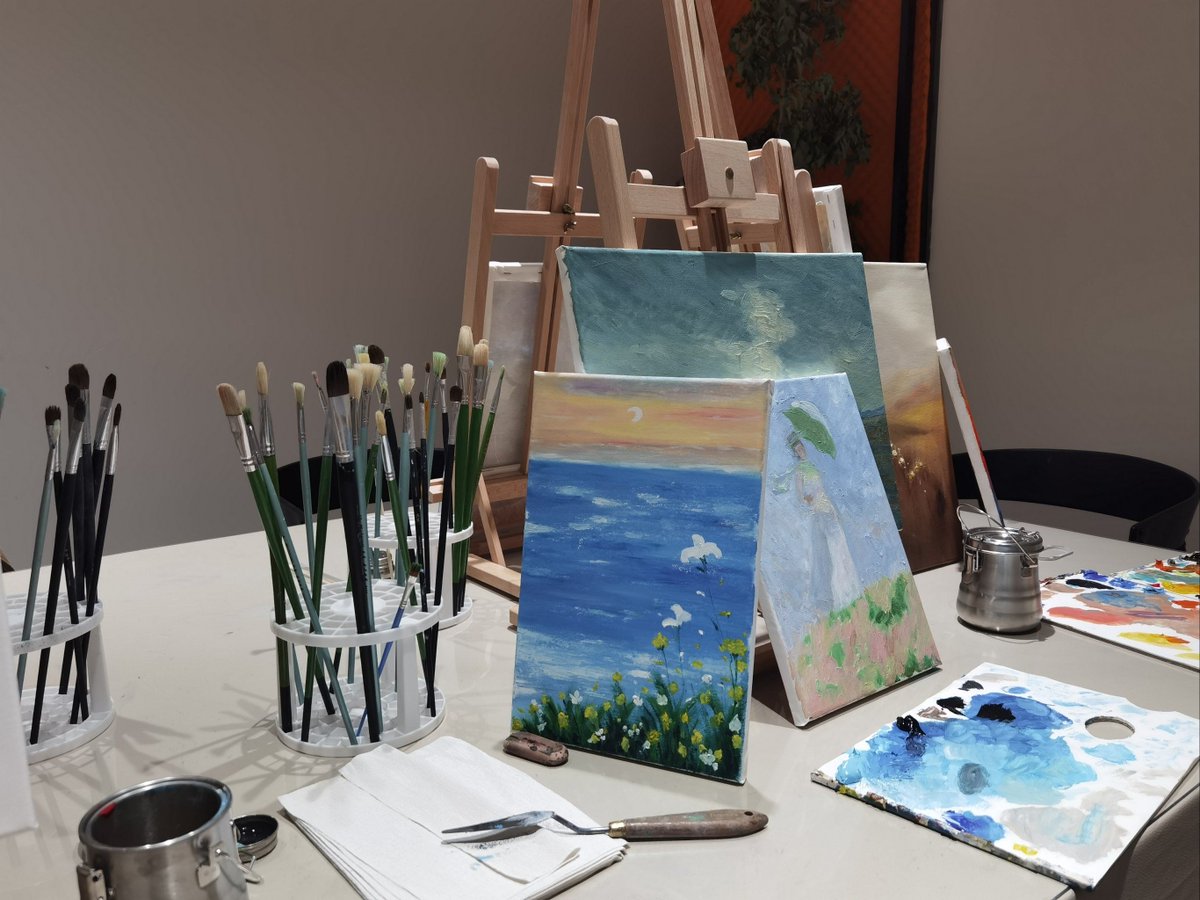 KimberFrecda's tweet photo. Descubre la magia del arte en nuestra taller de acuarela para principiantes: crea tu propia obra en solo 2 horas! https://t.co/4loUCQiuC7