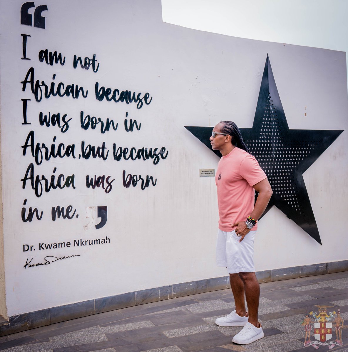 terrelonge2016's tweet photo. We exist because they endured, bcause of their sacrifices, bcause they survived. We must honour their sacrifices as we claim their strength. We must forever pay tribute to their resilience as their spirit walk with us in the light of freedom.Their story is our POWER. Never forget https://t.co/vUkEbTGz8E