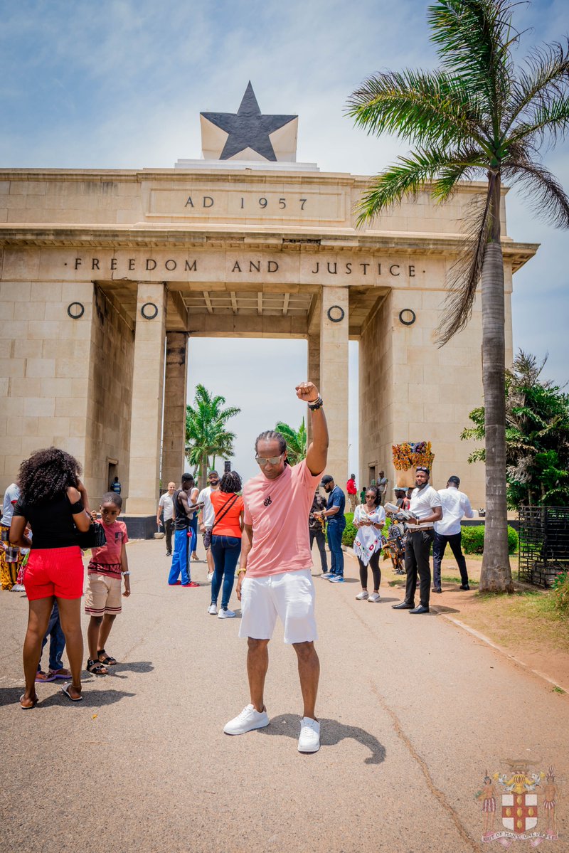 terrelonge2016's tweet photo. We exist because they endured, bcause of their sacrifices, bcause they survived. We must honour their sacrifices as we claim their strength. We must forever pay tribute to their resilience as their spirit walk with us in the light of freedom.Their story is our POWER. Never forget https://t.co/vUkEbTGz8E