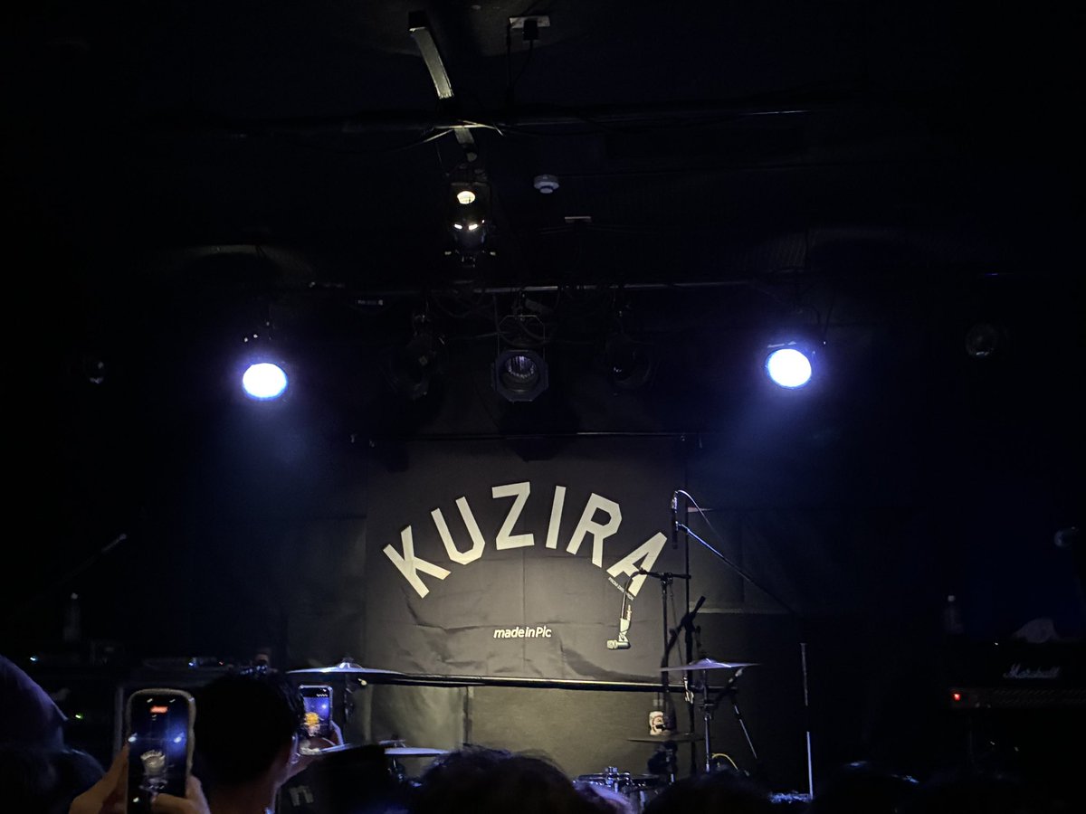 takahiro_567's tweet photo. 今日は2月以来のKUZIRAのツアー🐳
MC含め楽しかった!相変わらずCBめっちゃ暑かった!笑
福岡を選んでくれてありがとうって感じやった🙏
福岡バンドのMoetheinも初めて聴いたけど良かった💪(どことなくKUZIRAにも似てる感じがした)
ぜひ四次元にKUZIRAを呼んであげてください!笑
#KUZIRA #Moethein https://t.co/uELQkgNQlx