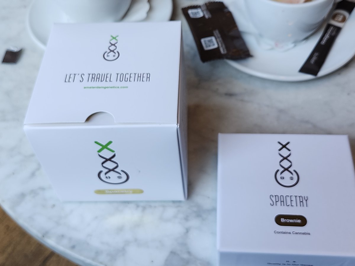 TPATONYBIKER's tweet photo. Amsterdam coffee shops are the real deal https://t.co/LVxRvuY8xQ