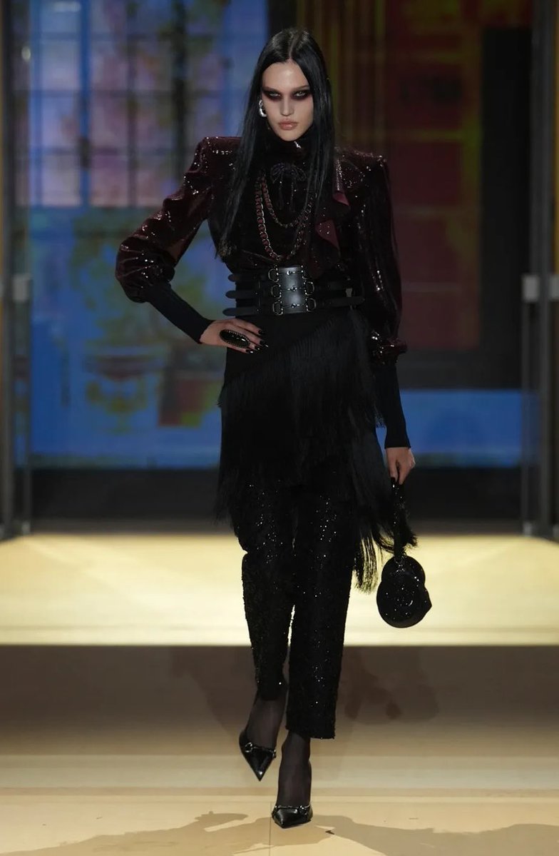 canceringsun's tweet photo. gucci spring 2027 https://t.co/m70eWmjcpi