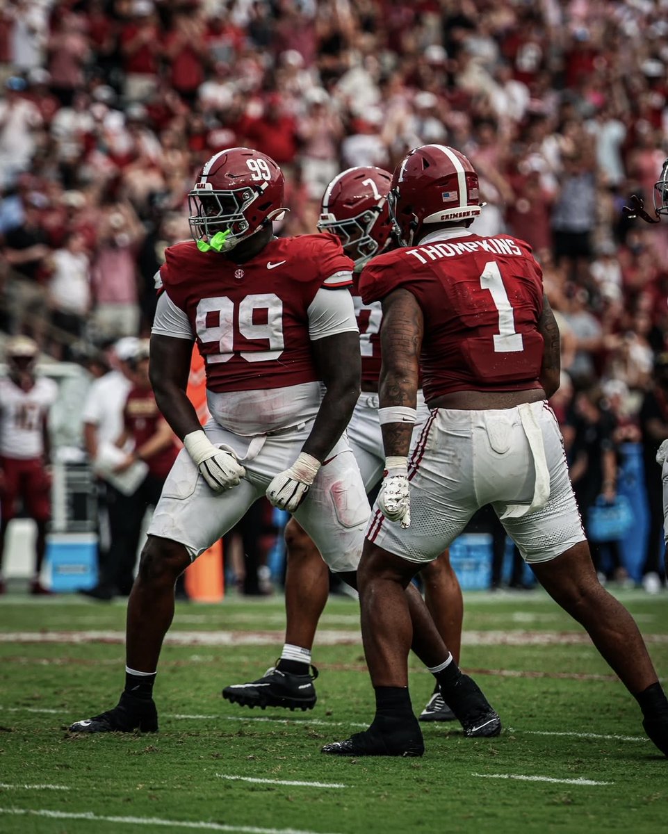 DomoReacts's tweet photo. Don’t get it twisted after last week!

THE BEST DEFENSE IN THE COUNTRY IS IN TUSCALOOSA 😤🐘 https://t.co/Hbnxwn3paA