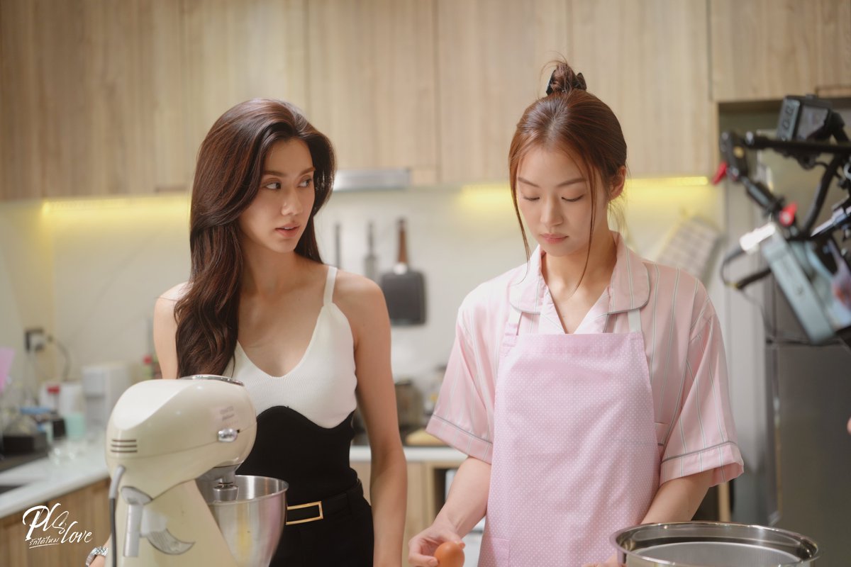 LenaMiu_CH3's tweet photo. ว่าเขาแล้วก็มาง้อเขา แต่จากตีปากสักทีได้ไหมไม่ไหวแหละ

LENAMIU PLS LOVE EP3
#PlsLoveรักได้ไหมEP3 https://t.co/6JpD5DRuim