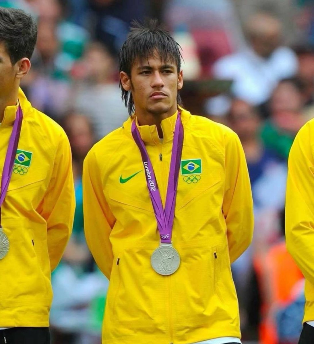 KalshiEPL's tweet photo. 🚨 DO YOU KNOW: Despite spending 16 years with Brazil, Neymar is the only Brazilian No. 10 of his era to retire without a World Cup or Copa América title.😳 🇧🇷 https://t.co/hALQ1YyJtz