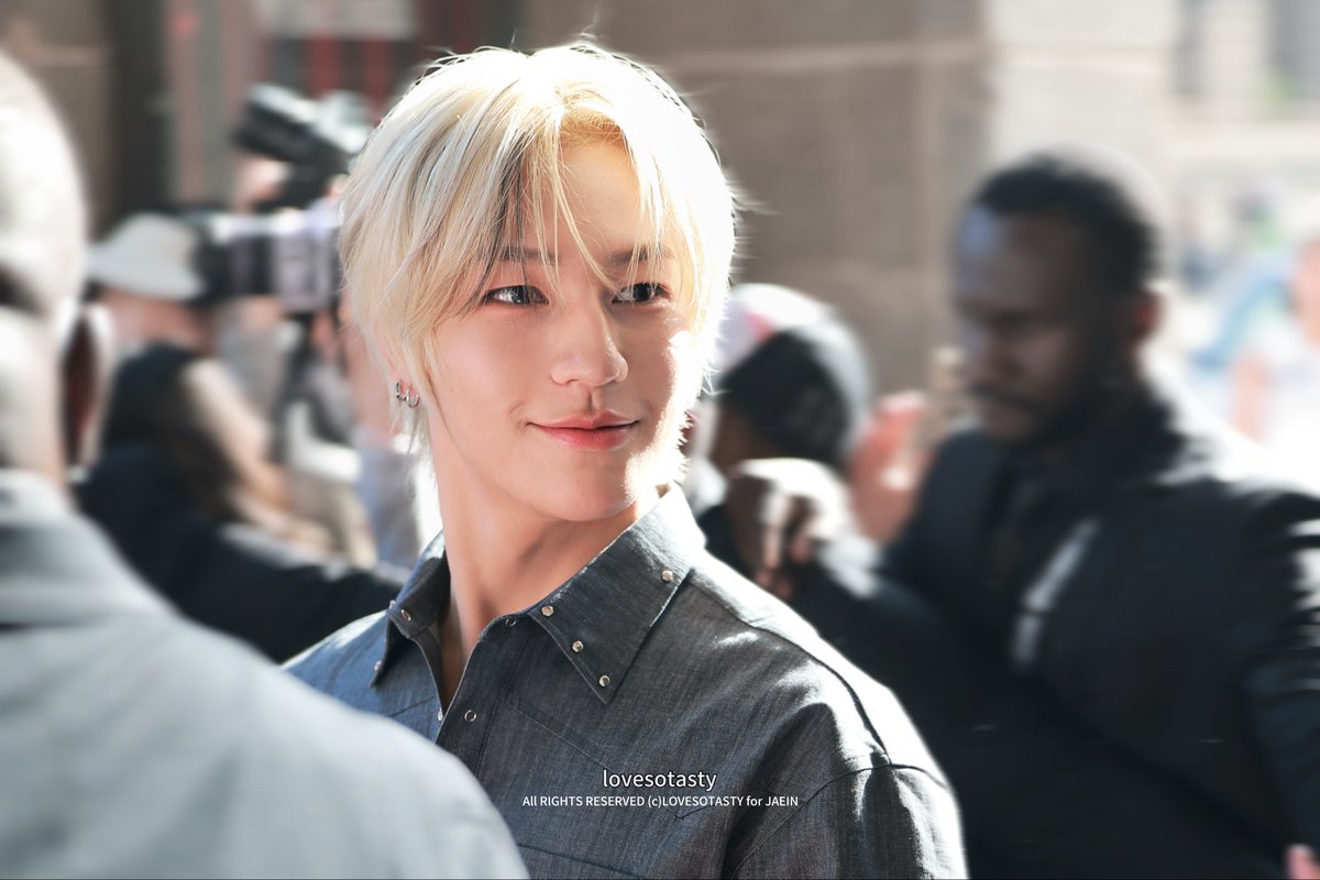 lovesotasty_'s tweet photo. 260924 Milan fashion show 

#재인 #JAEIN #KEYVITUP #키빗업 https://t.co/m8DHOCDuR0