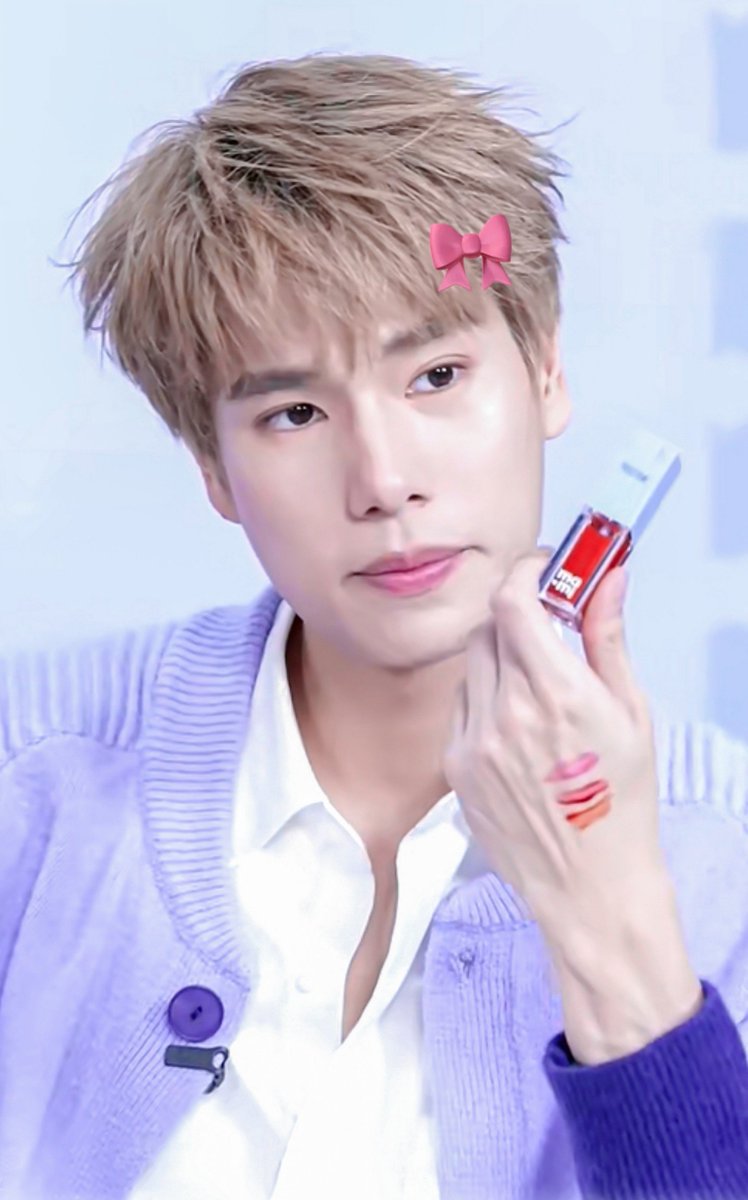 bloomingsummers's tweet photo. Hes so pretty 💞

PHUWIN WITH MAMI LIVE
#MamixPhuwinLIVE #phuwintang https://t.co/azQNeoCo4W