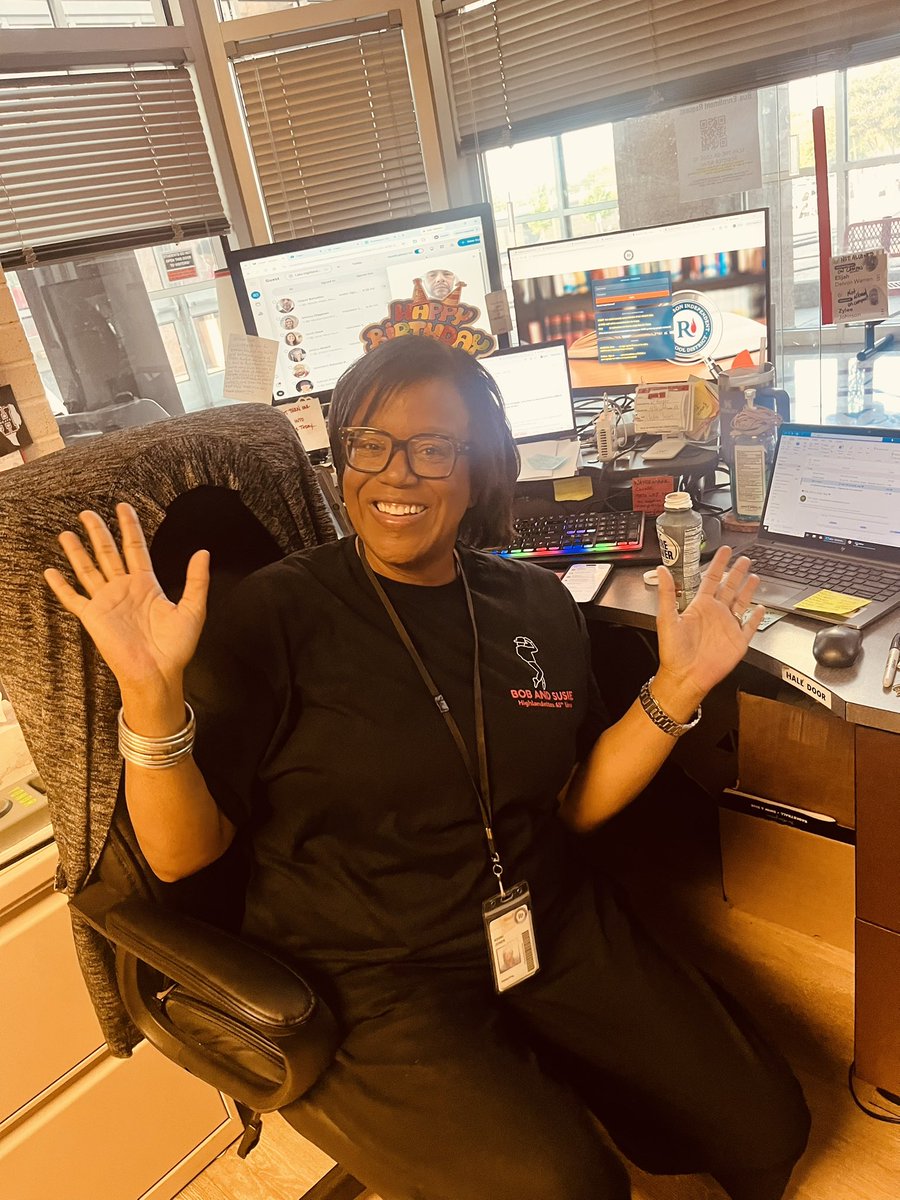 LHHSWildcats's tweet photo. 🎉🎂 Happy Birthday @kerrijones03!! What better way to start her special day than doing what she loves by greeting our parents &amp; students with that beautiful smile! ❤️🎉🖤 https://t.co/mfdghqR6Yq