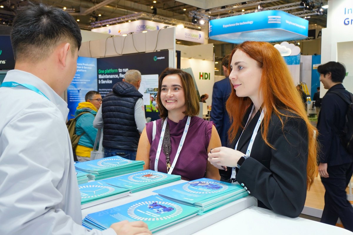 CRRC_global's tweet photo. ⚡ A busy final day at WindEnergy Hamburg 2026! CRRC’s booth continued to draw international visitors, with strong interest in our 66 kV oil-immersed transformers for offshore wind and 35 kV dry-type transformers for onshore wind.

High capacity, compact design, high efficiency and low partial discharge—our technical team explained these features and discussed how the transformers can meet different project needs across international markets. The conversations opened up promising opportunities for future collaboration.

🤝 Thank you to everyone who visited us in Hamburg. The exhibition is coming to a close, but let’s keep the conversations going!

#CRRC #WindEnergyHamburg2026 #WindPower