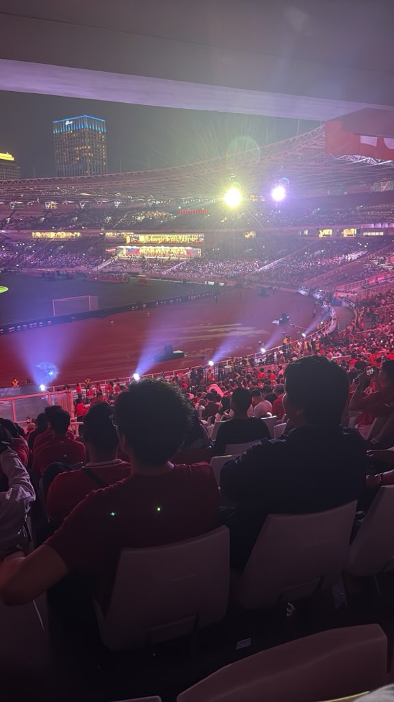 inipome's tweet photo. BANGKE LAH TEMPAT DUDUK KAGA SESUAI ANJENK MENDING NONTON KPOP https://t.co/adRt1GUsQw