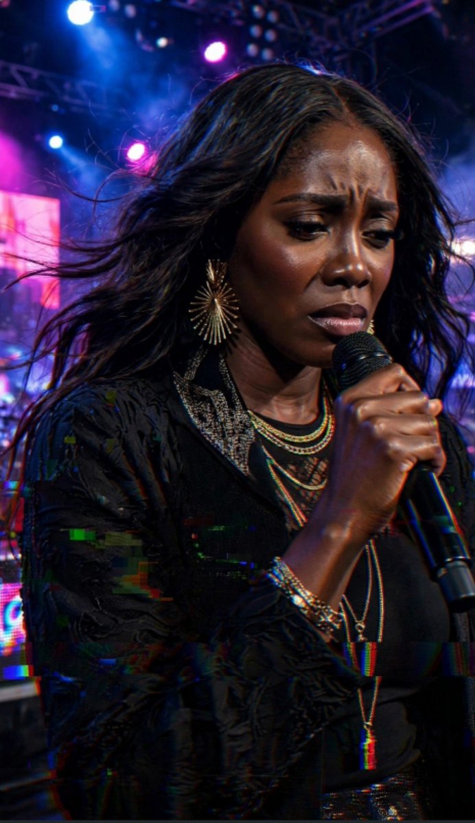 _GlitchDaily's tweet photo. #EntertainmentGlitchNews 
#TGIF #glitchnews

WHEN GHANA USE FUNERAL SPEAKER FOR INTERNATIONAL AWARD WINNING ARTIST

WHAT HAPPENED
Concert Chaos In Accra.
Tiwa Savage black star experience concert disaster. Organizers allegedly uses funeral sound system for star performance.

MIC FEEDBACK
Screaming and crowd chanting: We want Tiwa! We want Tiwa!!

FANS
📢Unprofessional and disrespectful

TWITTER
#TiwaDeservesBetter
Trending #1 in GH & NG

TIWA'S TEAM
We were blindsided.
Not our standard.

Show cut short after 20 minutes.
 "POV: You book Tiwa Savage and bring Owambe speaker"?

Brazil #HuracánPolo #UNGA81