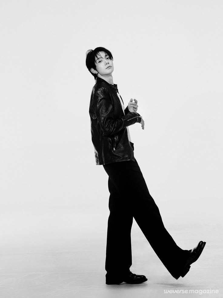 EVAN_FILES's tweet photo. “DEATH OF ME” (#15) by EVAN is now the 3rd highest-peaking album by a 4th-gen K-pop soloist on Billboard Japan Hot Albums

1. No Labels: Part 02 (#4) — YEONJUN  
2. No Labels: Part 01 (#6) — YEONJUN  
3. Death of Me (#15) — #EVAN https://t.co/hur1L4RDVz