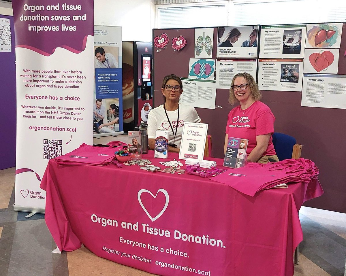 Scotland_OTDT's tweet photo. Organ and tissue donation week brings us all together providing a great opportunity to work with our professional colleagues 🩷 👩‍🎓 🩷 here is our Lynne working alongside senior tissue coordinator Fiona and living kidney donation specialist nurse Claire #collaboration https://t.co/1EXkmQeeYn
