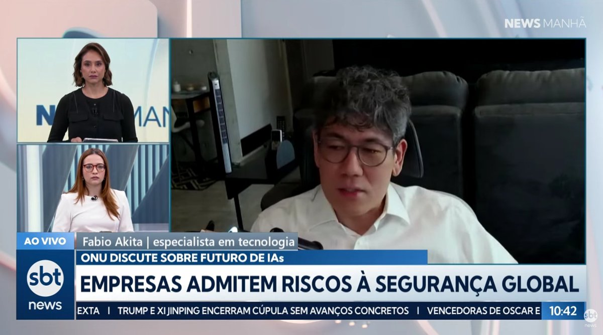 AkitaOnRails's tweet photo. Aeee, falar ao vivo dá nervoso, especialmente quando recebo o link literalmente 1 min antes de entrar no ar kkkk mas acho que deu bom.

Resumi o que escrevi semana passada:
https://t.co/BGR5d5eBzA

O corte ainda não saiu, mas deve aparecer aqui:
https://t.co/rFi5DqCKr5 https://t.co/bW9NeTO9fH