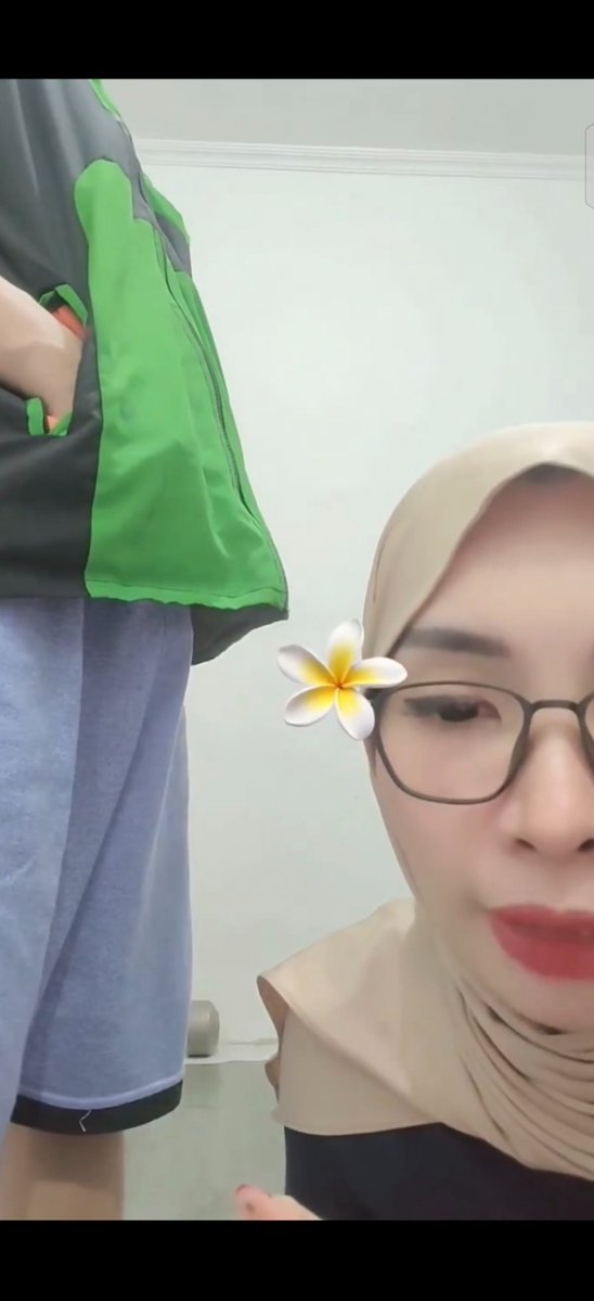 JohnBatz5's tweet photo. II viral celeb Banyuwangi Bilqis who's going viral on TikTok  
Video in comments🍂😊

https://t.co/nUkEQGXd5z
#videy #cdn2 #twimg #slicedrive #doods #aceimg #viral #zonauangㅤ https://t.co/lbf4Evu8dD