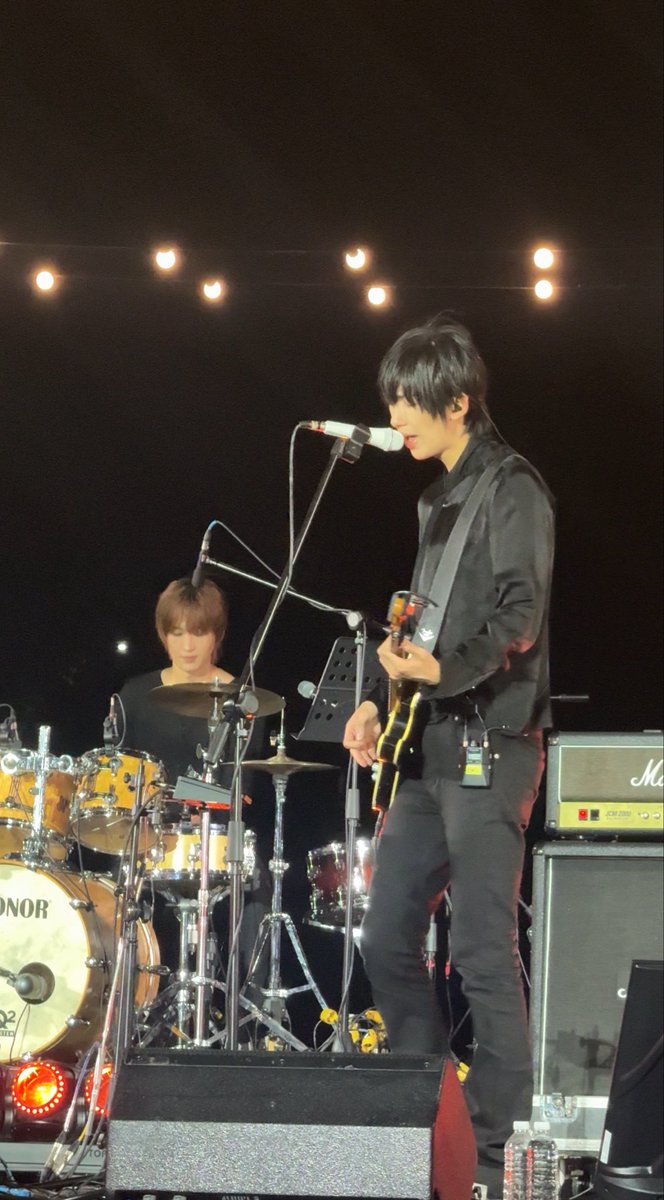 spun3timez's tweet photo. 근데 뮤콘등대 진짜 ㄹㅈㄷ왼얼사여서
나름 중블이었는데도 영원히옆모습만보게되..엿음 https://t.co/YklCXdS7rz
