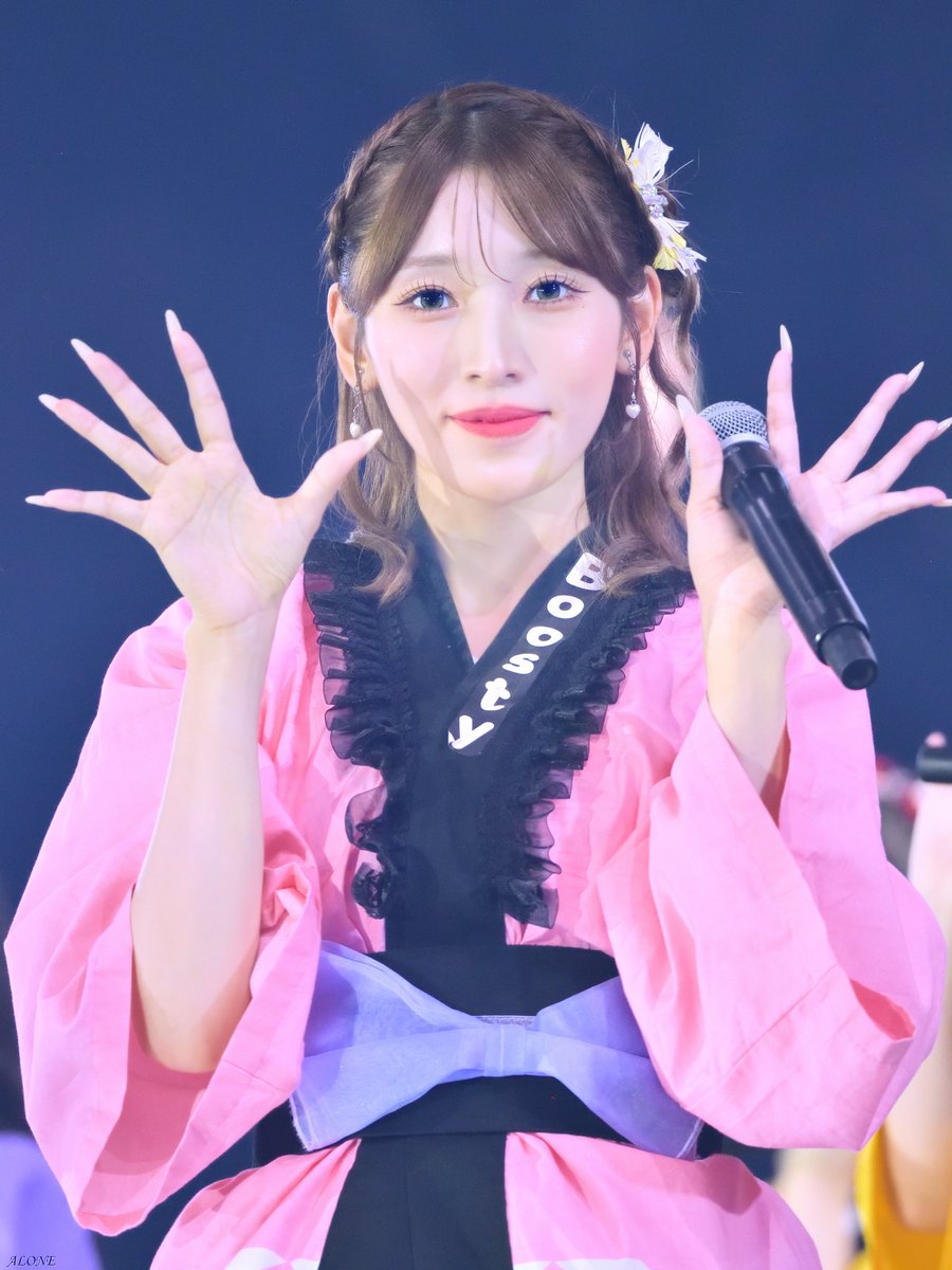 idol_aphoto's tweet photo. 2026.9.20 #Boostyファンまつり2026
東京：有明GYM-EX
#HKT48 ライブパフォーマンス🎤👸💃
#栗原紗英 さん🩷 Vol.9

さえちゃんホント可愛ゆくて美人さんで西洋のお人形さんのようでプリンセス🩷👸🩷
ラブ🎀🫶

#HKT48_カメコ https://t.co/99ITWEzlfD