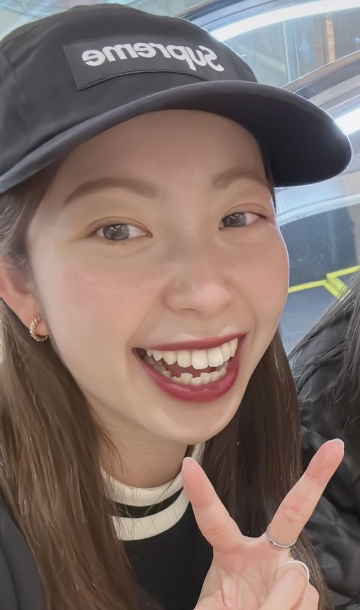 CostanFeist's tweet photo. じゅん
31歳
大阪住み

相席で出会った男性複数人と
経験済み💕

フ◯ラテクがかなりの評判💕
意外とキツ◯ンで大人気の彼女です💕

#おなぺ #オナペ #晒し #晒し依頼 #顔抜き
#比べ合い #リア友晒し https://t.co/t4n0r5DkcP