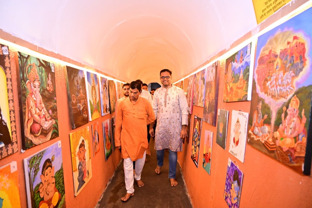 DamuNaik's tweet photo. Attended the Yuva Ganesh Dekhawa and Art Exhibition in Panaji, themed ‘Ganesh Leela’. 

A beautiful showcase of creativity, devotion and artistic talent, with our youth bringing together tradition and imagination in a truly inspiring manner.

#YuvaGaneshDekhawa #GaneshLeela #Ganeshotsav #Panaji