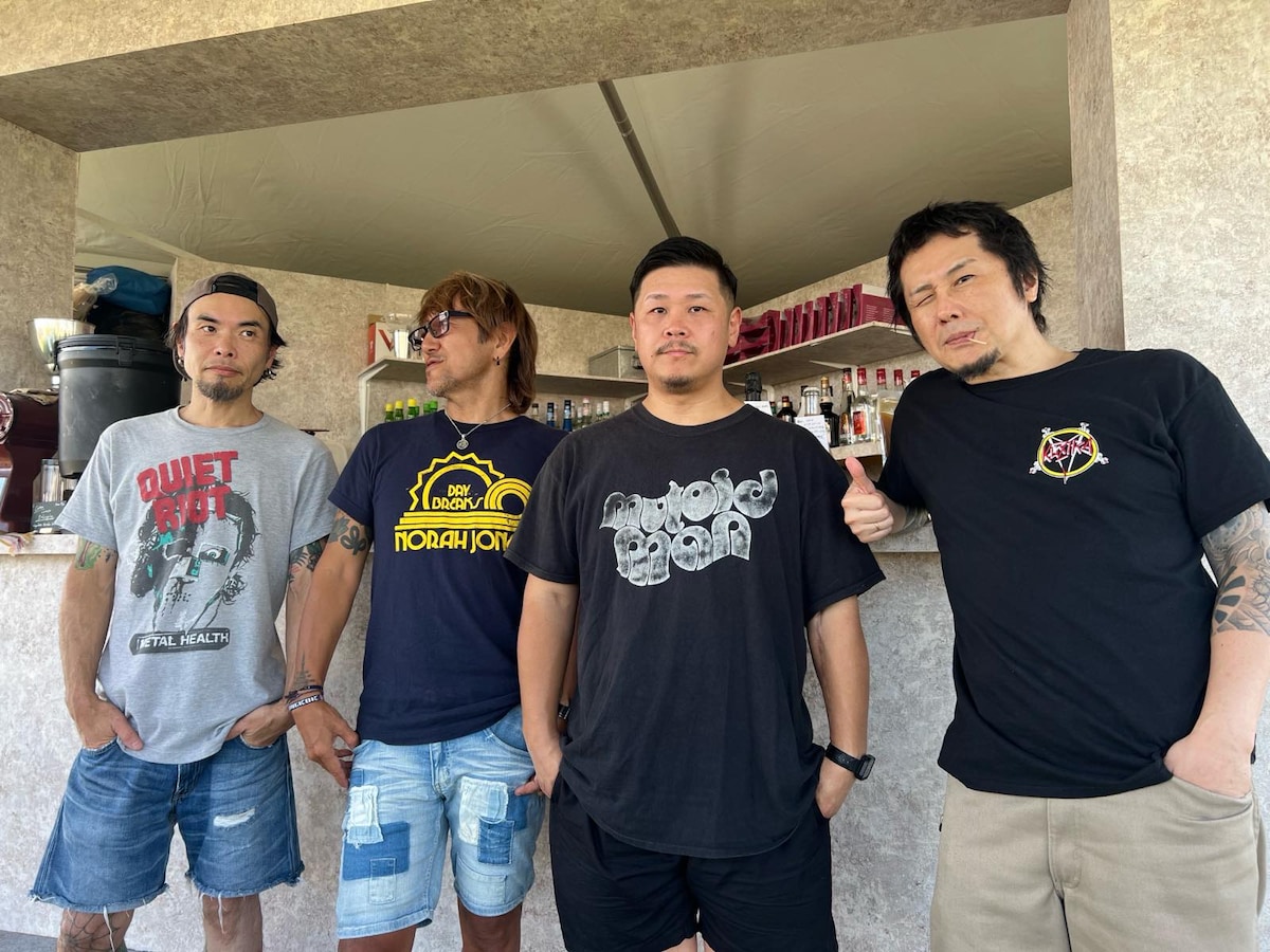 natalie_mu's tweet photo. Ken Yokoyamaが活動休止を発表「バンドとしての気力 / 体力の低下を認めざるを得ず」
https://t.co/iKYmdIhrGe https://t.co/XCiRlSjuna
