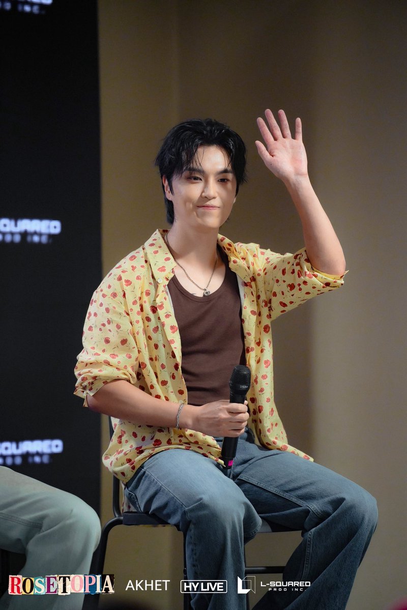 CelestiaSub's tweet photo. Times up! Jawaban dari soal terakhir The Rose - You’re Beautiful, QWER - Yours Sincerly, sama hrtz.wav - Close To Me. Thank you buat semua Celestian yang sudah berpatisipasi di game malam ini. See you, next time. https://t.co/9wLgPlipOs