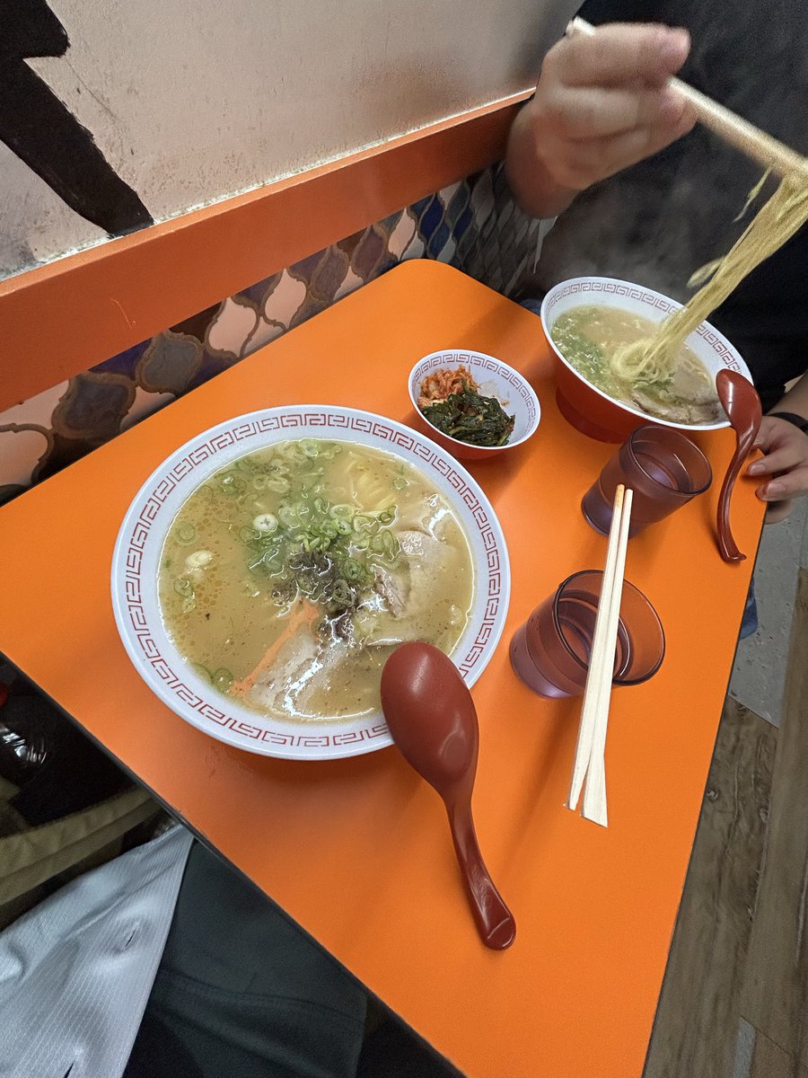 KINTETSUoosaka's tweet photo. 締めのラーメン、金竜行ったった。
ホテル着弾😗😗😗 https://t.co/AehRK6ULSF