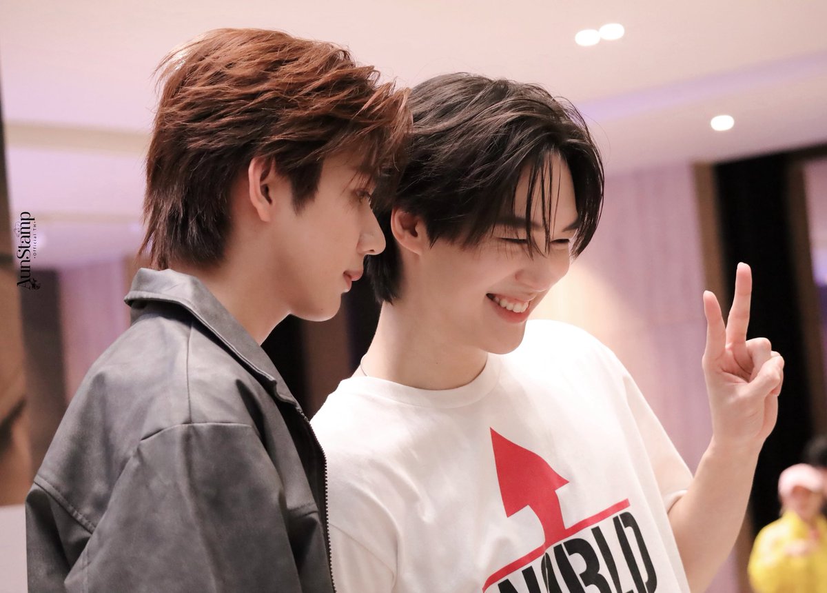 AunStampOFC_TH's tweet photo. ข้างๆยังน่ารักขนาดนี้แล้วข้างหน้าละ🫠

[ #Aunstamp ] https://t.co/Pj1FDJlOHn