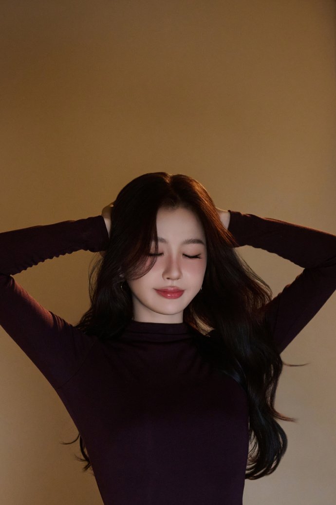 Ang9lShuxin's tweet photo. Esther Yu Shuxin Studio Update 3/3
Wishing everyone a happy Mid-Autumn Festival! 🥮
#YSX #YuShuxin #EstherYu #Shuxin #虞书欣 https://t.co/7nh8OswMMo
