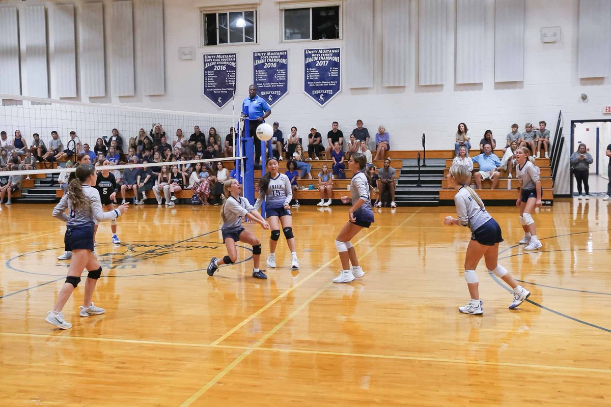 UnitySchoolFL's tweet photo. 🏐 Our JV and Varsity girls volleyball teams had an awesome week, capped off with an exciting win against Gulfstream School! Next up, our Mustangs hit the road to take on Trinity Lutheran on Monday, September 28th. Let's go! 💙🧡

#UnitySchoolFL #UnityAthletics #DelrayBeach https://t.co/soPJyayWdz