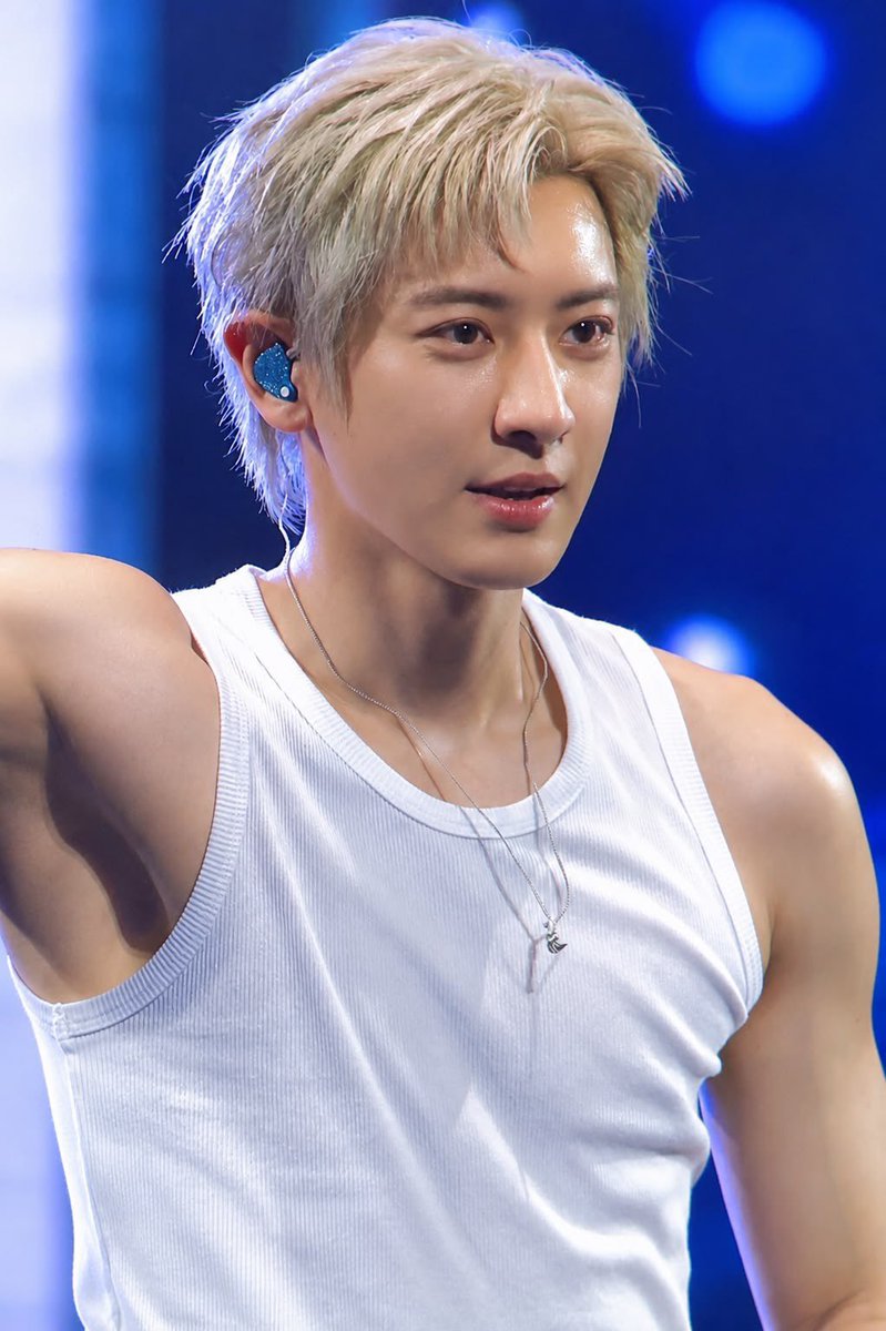 fyonx's tweet photo. Thanks for your short service blondyeol https://t.co/UFEeRhsVqc