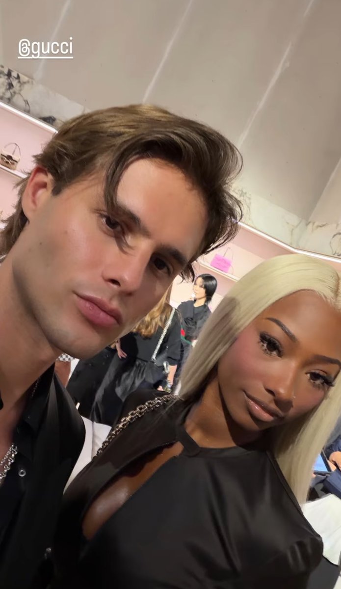 fairyxfawn's tweet photo. @gorgeousnny They looks so good 
TRINITY X GUCCI MFW26 
#GUCCISS27xTRINITY
 #TrinityxMFW
 #Trinity #Gucci @gucci https://t.co/Ed9eQnGXkJ