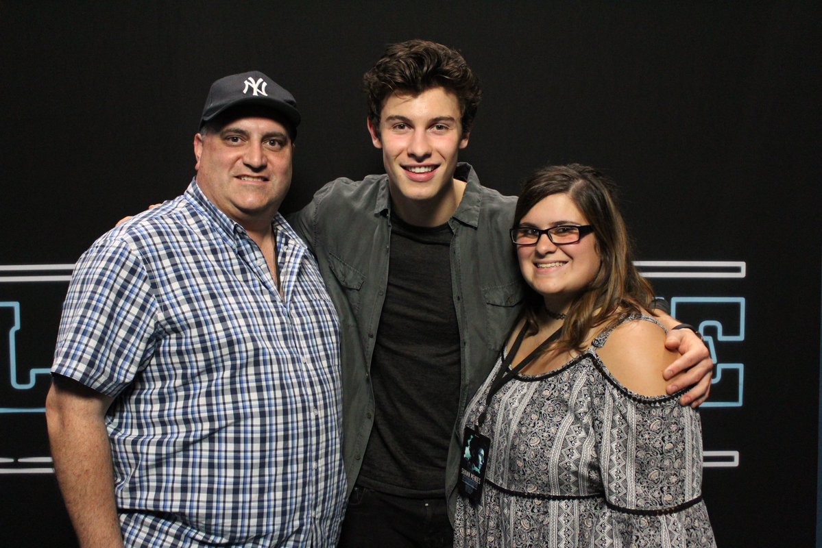 babyblueslh's tweet photo. @ShawnMendes you’ll forever have an impact on my life and I am so thankful for the times I’ve gotten to tell you that. Forever thankful to have your words on me for eternity 🩵🥹Illuminate forever 🌟  #Illuminate10 @ShawnAccess https://t.co/etF5Ugg8JS