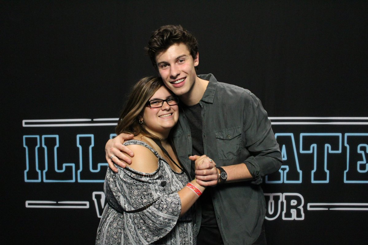 babyblueslh's tweet photo. @ShawnMendes you’ll forever have an impact on my life and I am so thankful for the times I’ve gotten to tell you that. Forever thankful to have your words on me for eternity 🩵🥹Illuminate forever 🌟  #Illuminate10 @ShawnAccess https://t.co/etF5Ugg8JS