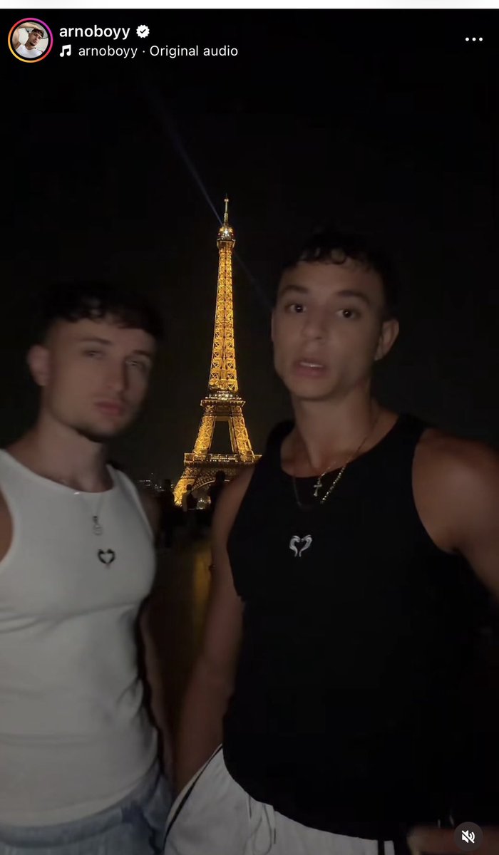 cutestalkin's tweet photo. Ceux qui ont affiché Matthieu Delormeau c'est Arno et Leo de Onlyfans https://t.co/Bm0hBz7FJp