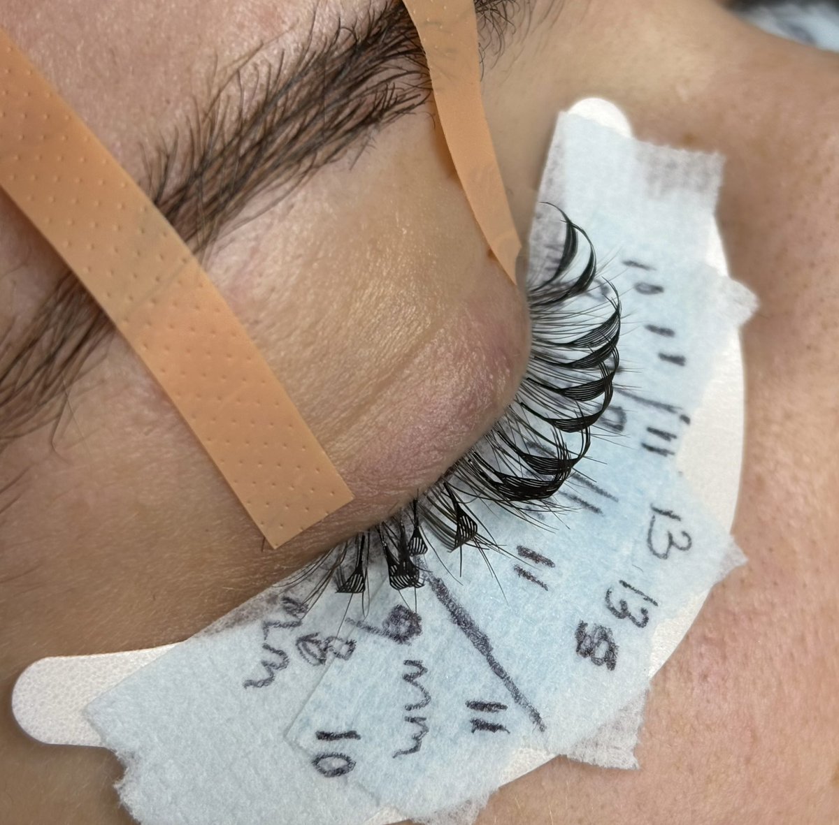 riaisabelc's tweet photo. https://t.co/mb5Fj26tW8
lash dump ⭐️⭐️⭐️⭐️⭐️ @ lashedbyria on IG https://t.co/HdltFX88MR