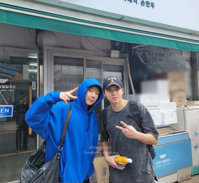 891_zipzip's tweet photo. 3년 전 오늘 ♡ https://t.co/8OiiGCPsIO
