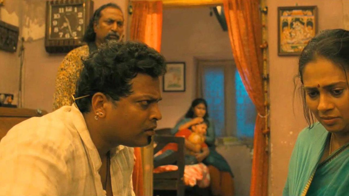 Missed_Thrills's tweet photo. இப்படி ஒரு தமிழ் thriller ஏன் அதிகம் பேசப்படலன்னு தோண வைக்குற ஒரு படம்..🔥

படம் ஆரம்பிச்சதுல இருந்து கடைசி வரை ஒரு பதட்டம் இருந்துகிட்டே இருக்கும். கதை பெரியதாக இல்ல… ஆனா அதை சொல்லியிருக்கிற விதம் தான் செம்ம.

ஒவ்வொரு கதாபாத்திரத்துக்கும் பின்னாடி ஒரு காரணம், ஒரு motive. யார் யாரை எதுக்காக தேடுறாங்கன்னு கொஞ்சம் கொஞ்சமா reveal பண்ற screenplay நல்லா வேலை செய்யுது.

பூஜா, மாளவிகா ரெண்டு பேரோட performance ரொம்ப natural. குறிப்பா மாளவிகா நடிப்பு ஆச்சரியப்பட வைக்கும்.

Cinematography + BGM சேர்ந்து படத்தோட dark mood இன்னும் strong ஆக்குது.

சில இடங்கள்ல narration கொஞ்சம் ஸ்லோவா போனாலும், overall gripping thriller.

2013'ல வந்த படம்… ஆனா இன்னைக்கும் fresh-ஆ feel ஆகுது.
Tamil cinema'ல underrated thriller.

Definitely worth a watch. 🔥

#VidiyumMunn #TamilCinema #TamilMovies #MissedThrills