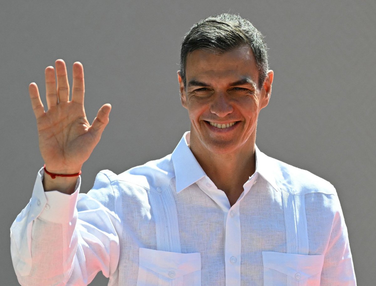 RadioGenoa's tweet photo. A Muslim Moroccan man was arrested in Ceuta for abusing four children 10 and 11. No trial— death penalty. These acts of barbarism have a name and surname: Pedro Sanchez. Capture this criminal and let him rot in prison for life. https://t.co/E9I3vrUwbn