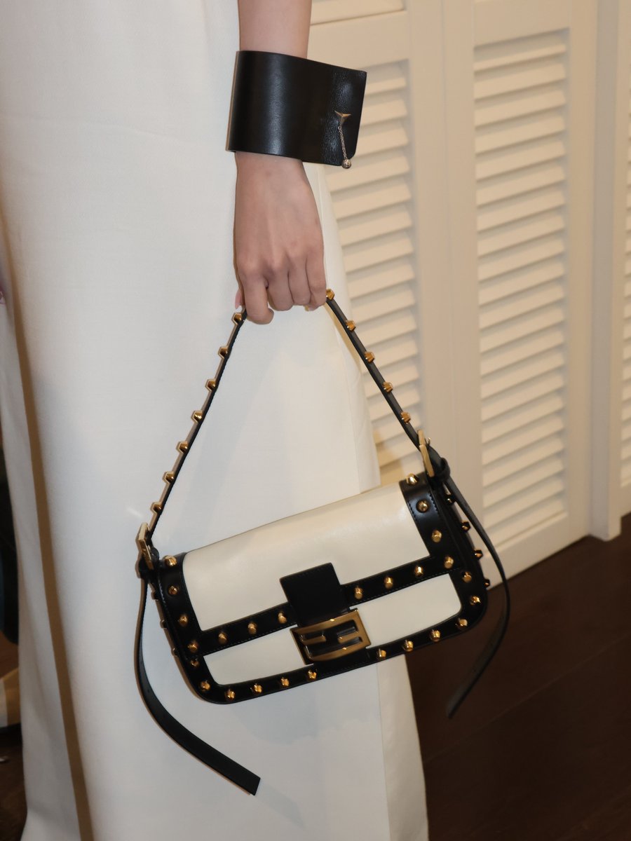 kun_once2129's tweet photo. 묘스타 

@.fendi 🖤🤍

https://t.co/UPWQQ4ufPK 

#미나 #MINA 
#트와이스 #TWICE
@JYPETWICE https://t.co/iGnNWbstRA
