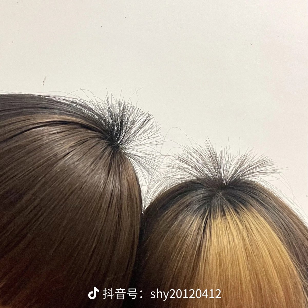 ZZSSNNi's tweet photo. 바보털하니까 생각났는데
요즘 중국 어린애들 사이에서는 呆毛라는 머리스타일이 유행중이라함
농담아니고 진짜로
10년대생 후반애들한테 유행중이라고…주로 초~중학생들 https://t.co/q3RmvbXtWr