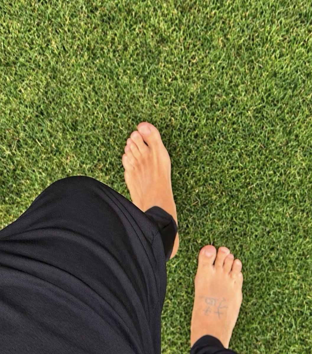 City_Xtra's tweet photo. As things stand, the only official word to have emerged from #ManCity this afternoon is a photo of Enzo Maresca's feet on Instagram. https://t.co/HvPBxjpBuD