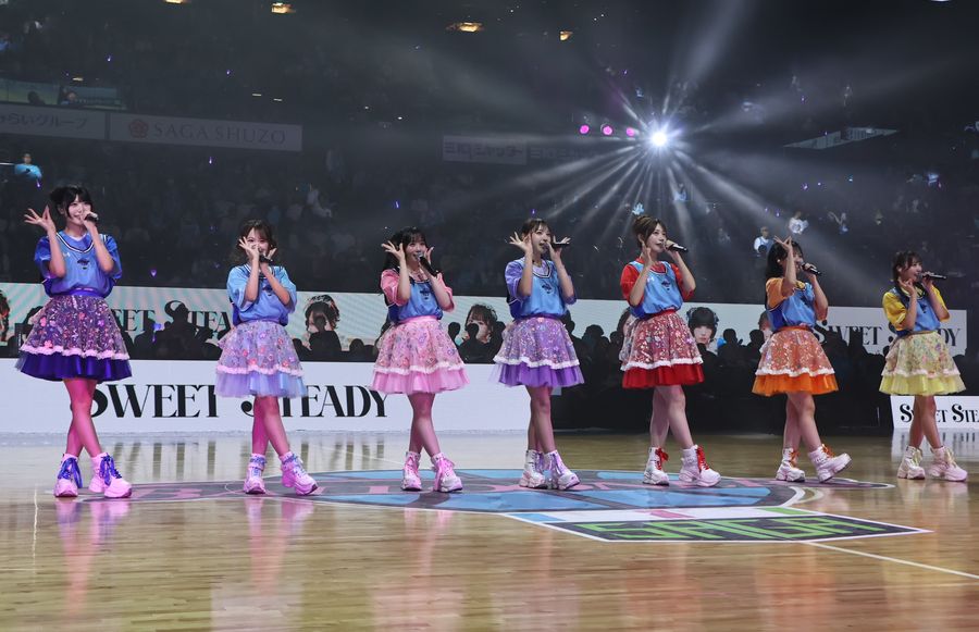 nishispo_online's tweet photo. スイステがSAGAアリーナに降臨　

「B祭」応援ソングの「Over　Drive」初披露

▼記事はこちらから▼ #スイステ
https://t.co/FZQCsGUJiB https://t.co/AvjOkgznB3